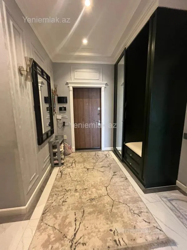 Satılır 3 otaqlı yeni tikili 95 m²