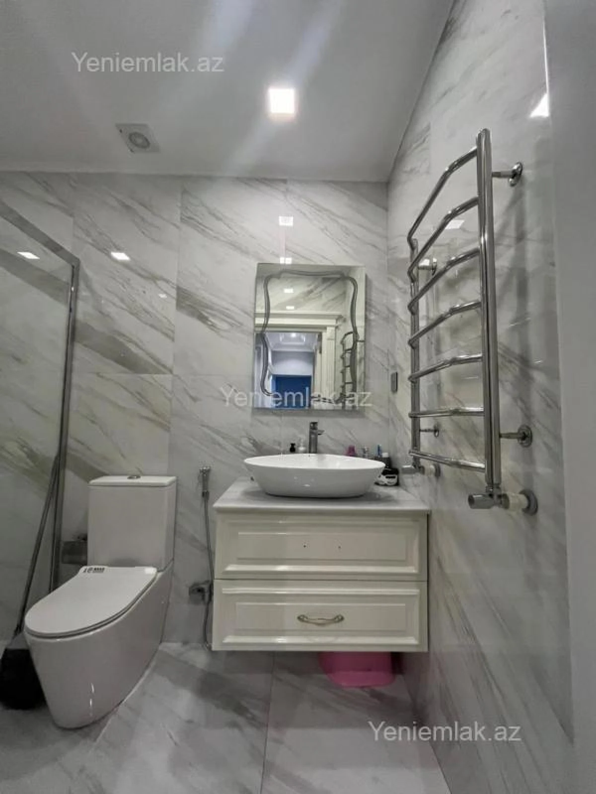 Satılır 3 otaqlı yeni tikili 95 m²