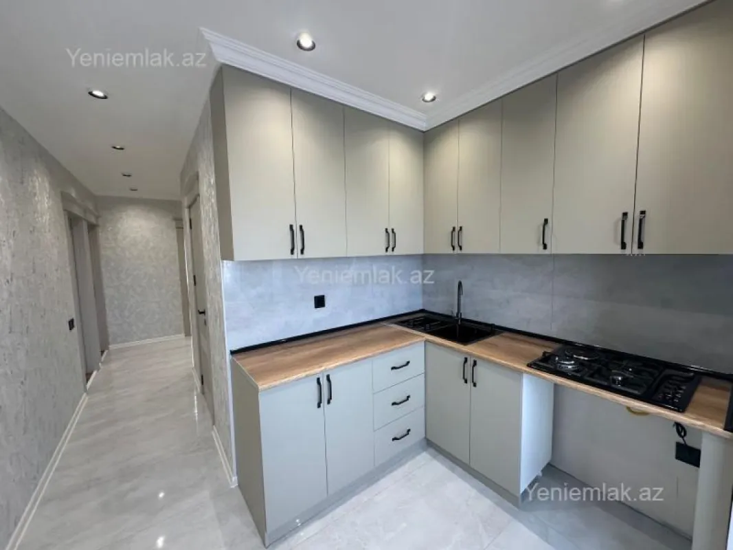 Satılır 3 otaqlı köhnə tikili 80 m²