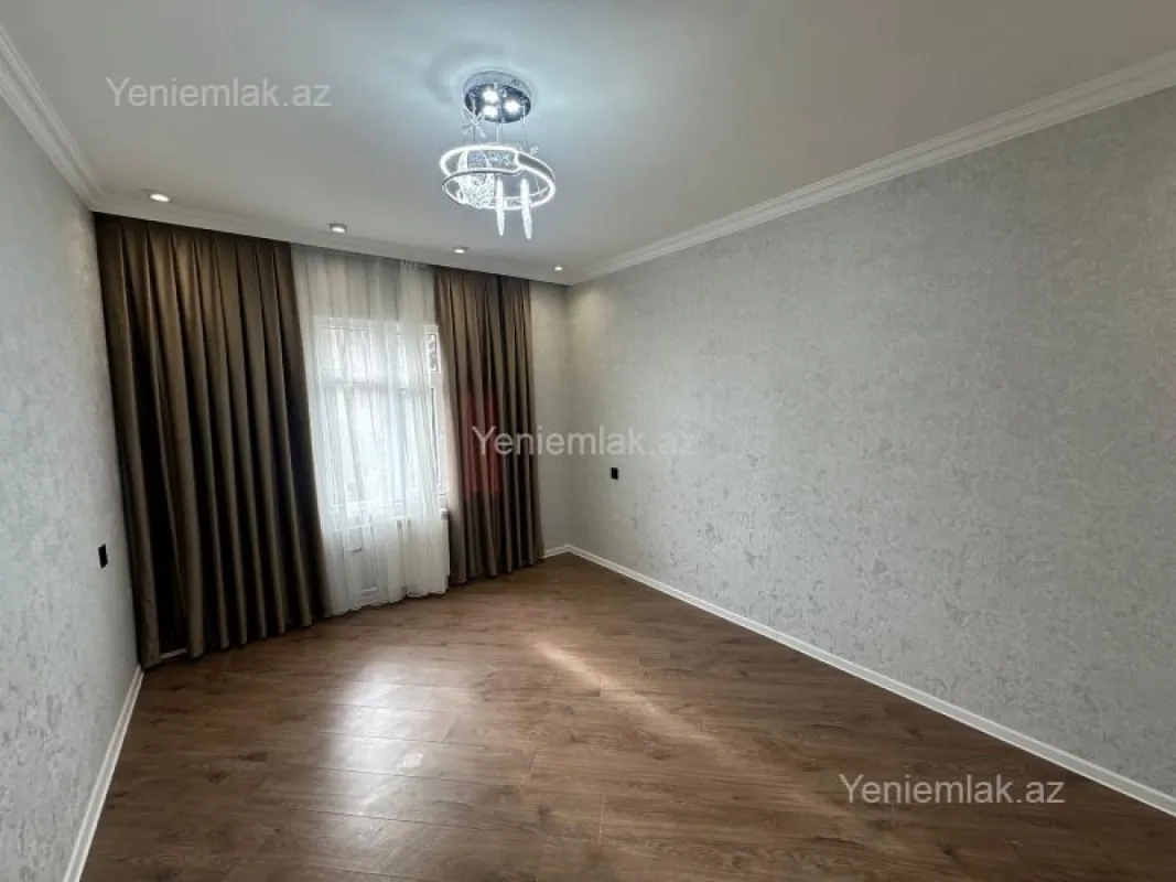 Satılır 3 otaqlı köhnə tikili 80 m²