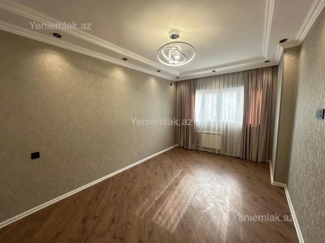 Satılır 3 otaqlı köhnə tikili 80 m²