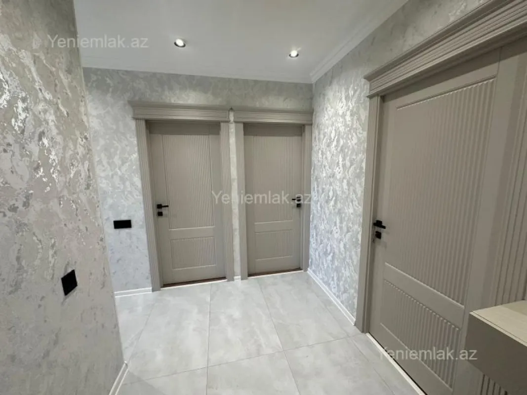 Satılır 3 otaqlı köhnə tikili 80 m²