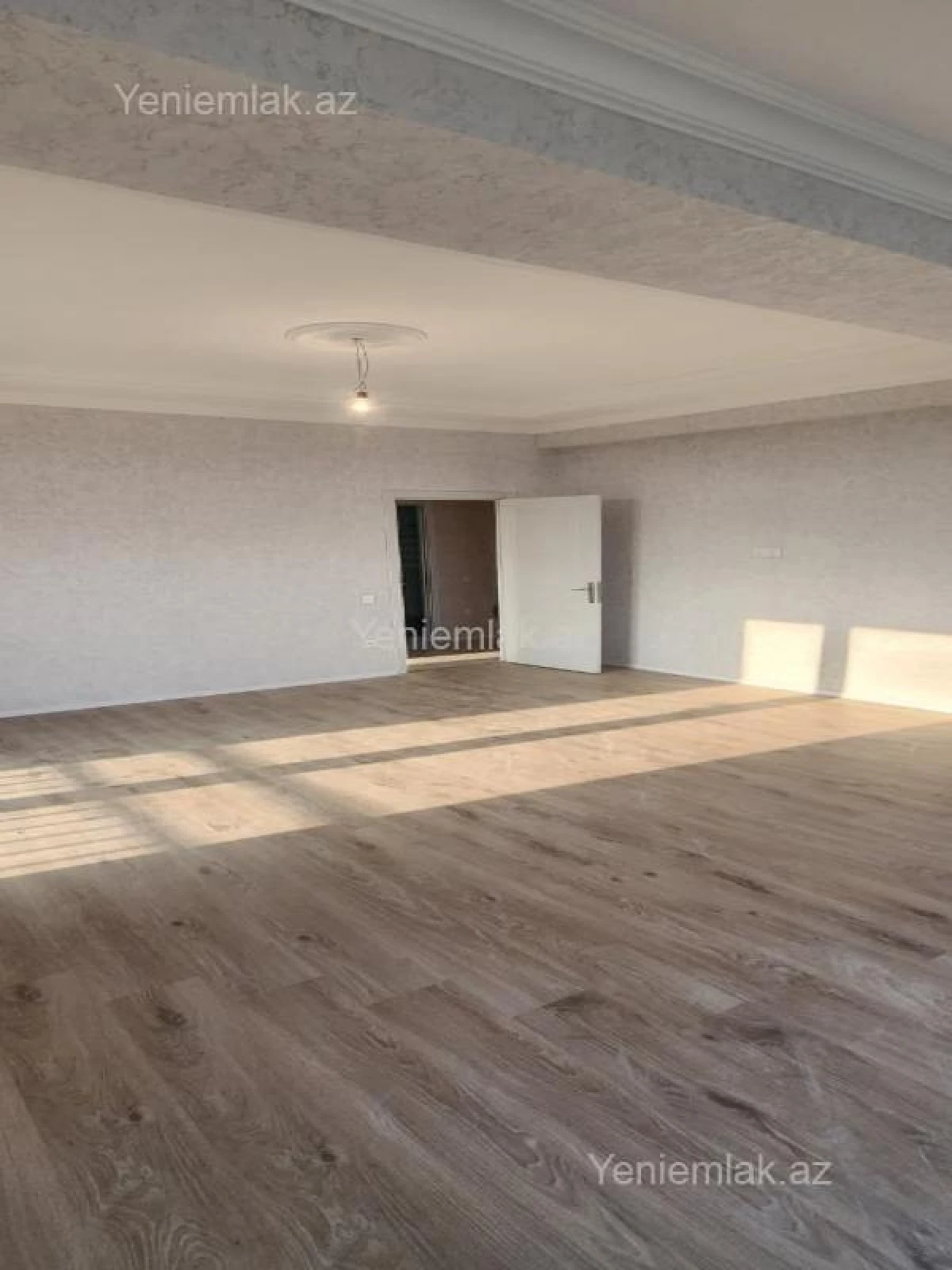 Satılır 2 otaqlı yeni tikili 99 m²