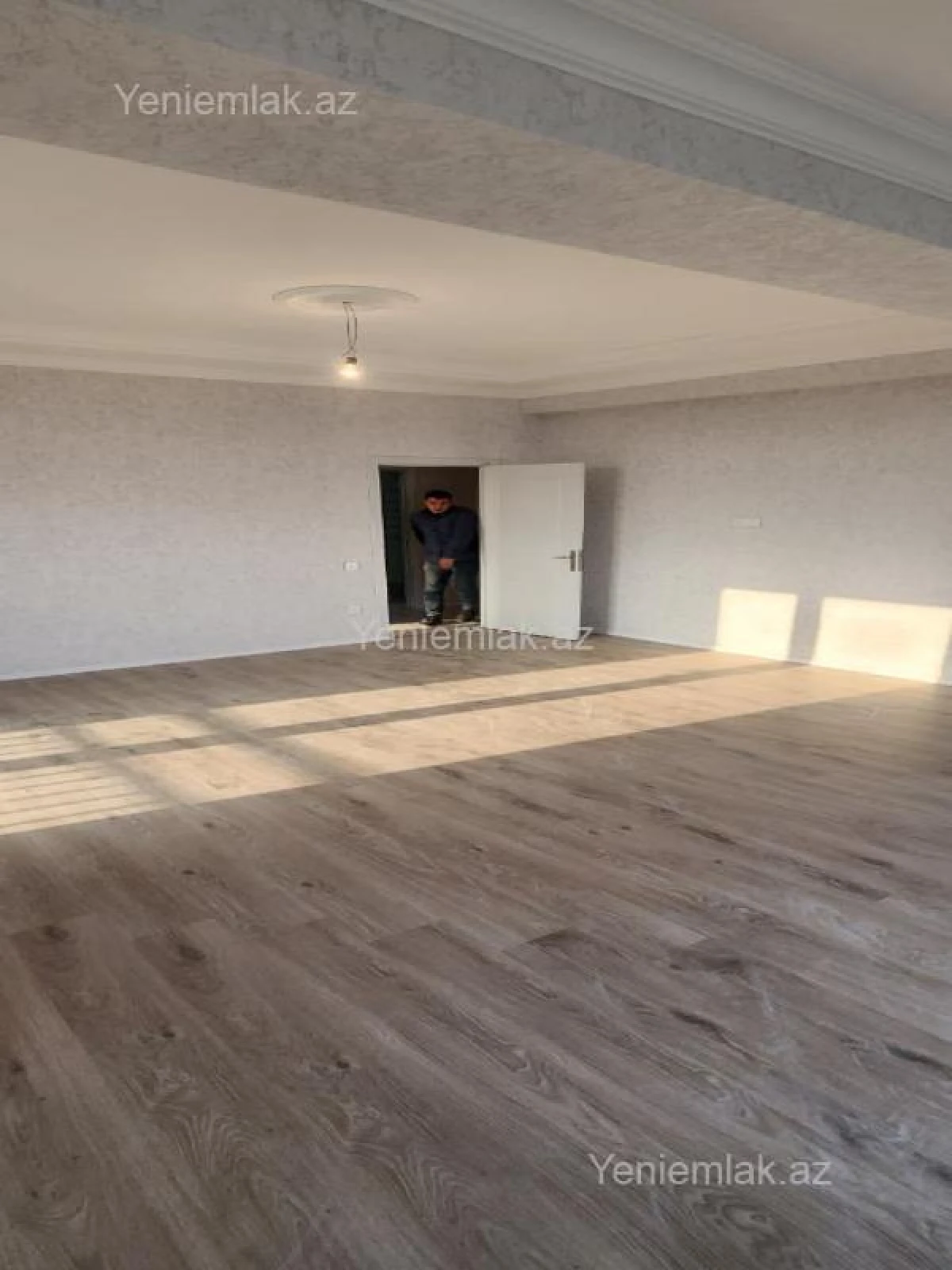 Satılır 2 otaqlı yeni tikili 99 m²