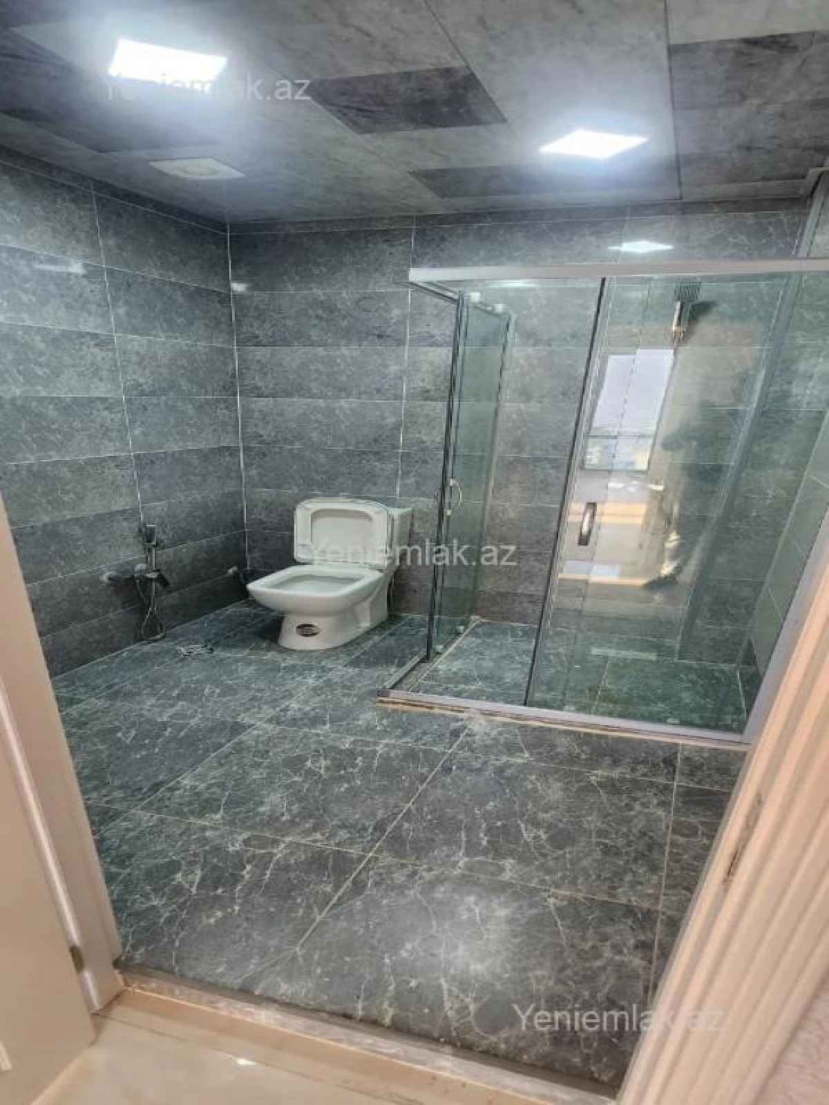 Satılır 2 otaqlı yeni tikili 99 m²