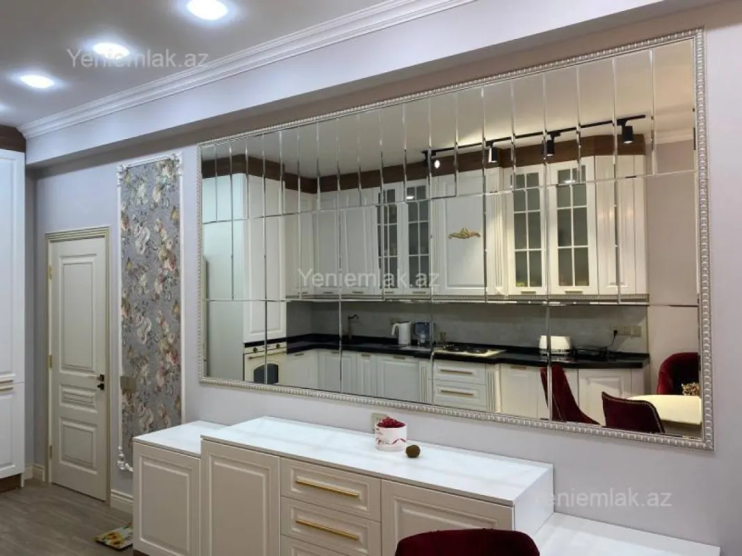 Satılır 3 otaqlı yeni tikili 125 m²