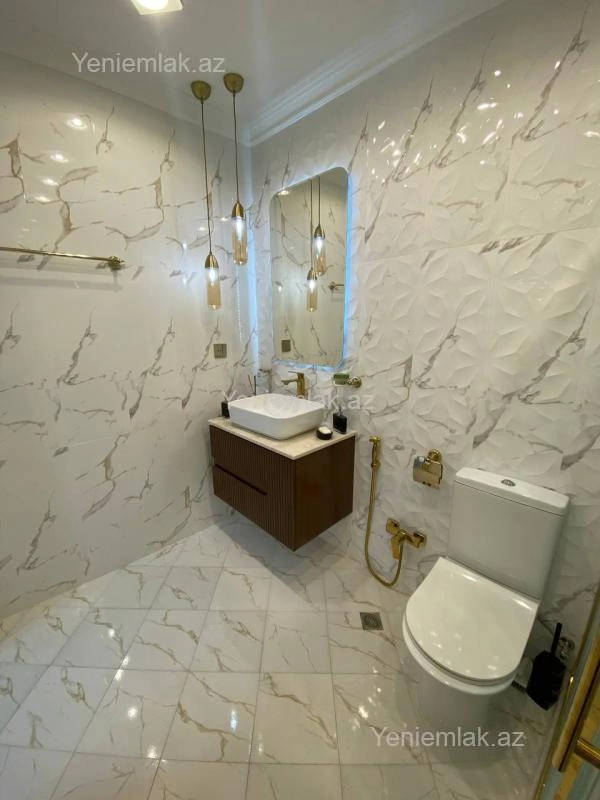 Satılır 3 otaqlı yeni tikili 125 m²