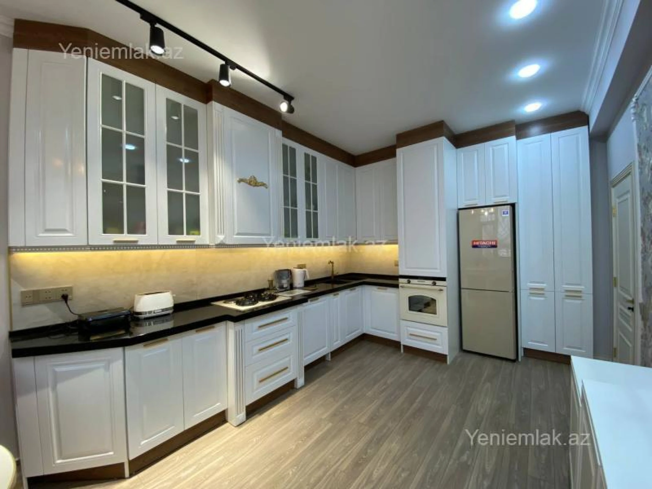 Satılır 3 otaqlı yeni tikili 125 m²