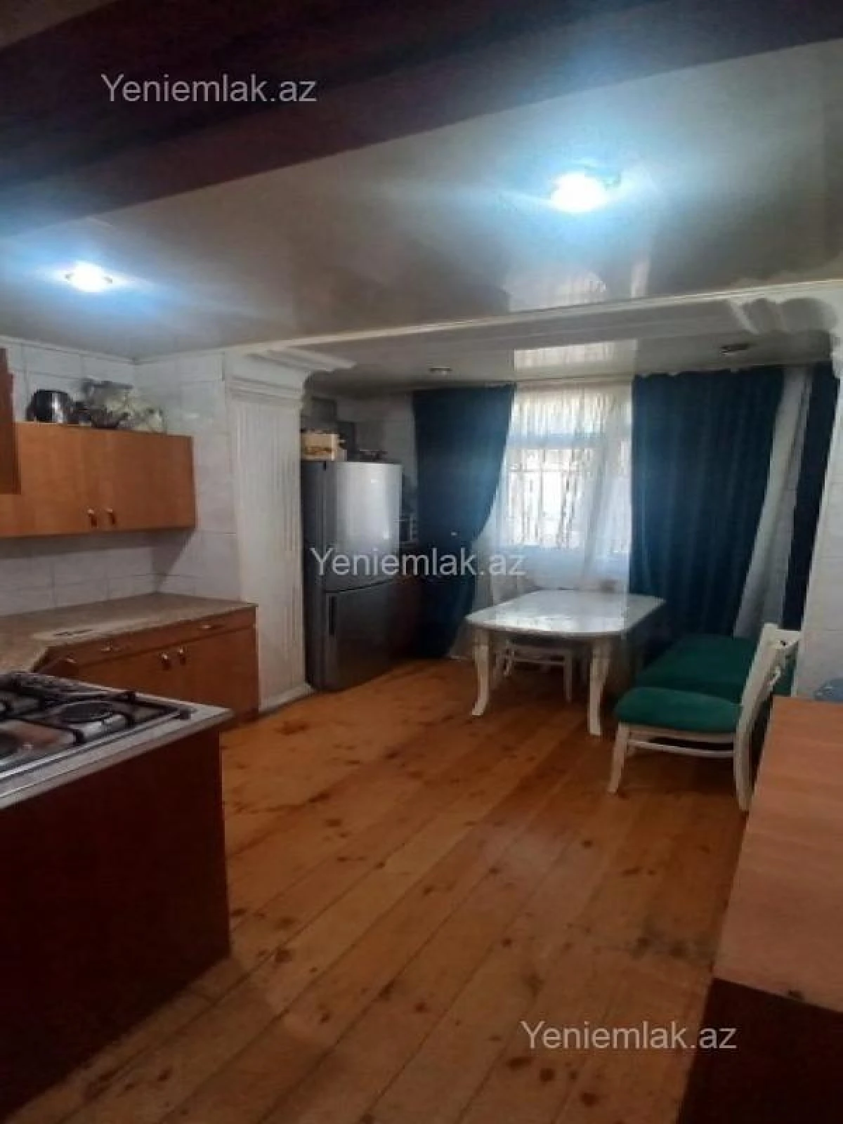 Satılır 1 otaqlı köhnə tikili 45 m²