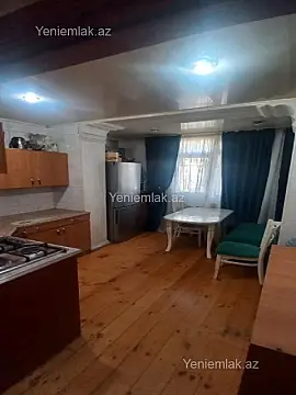 Satılır 1 otaqlı köhnə tikili 45 m²