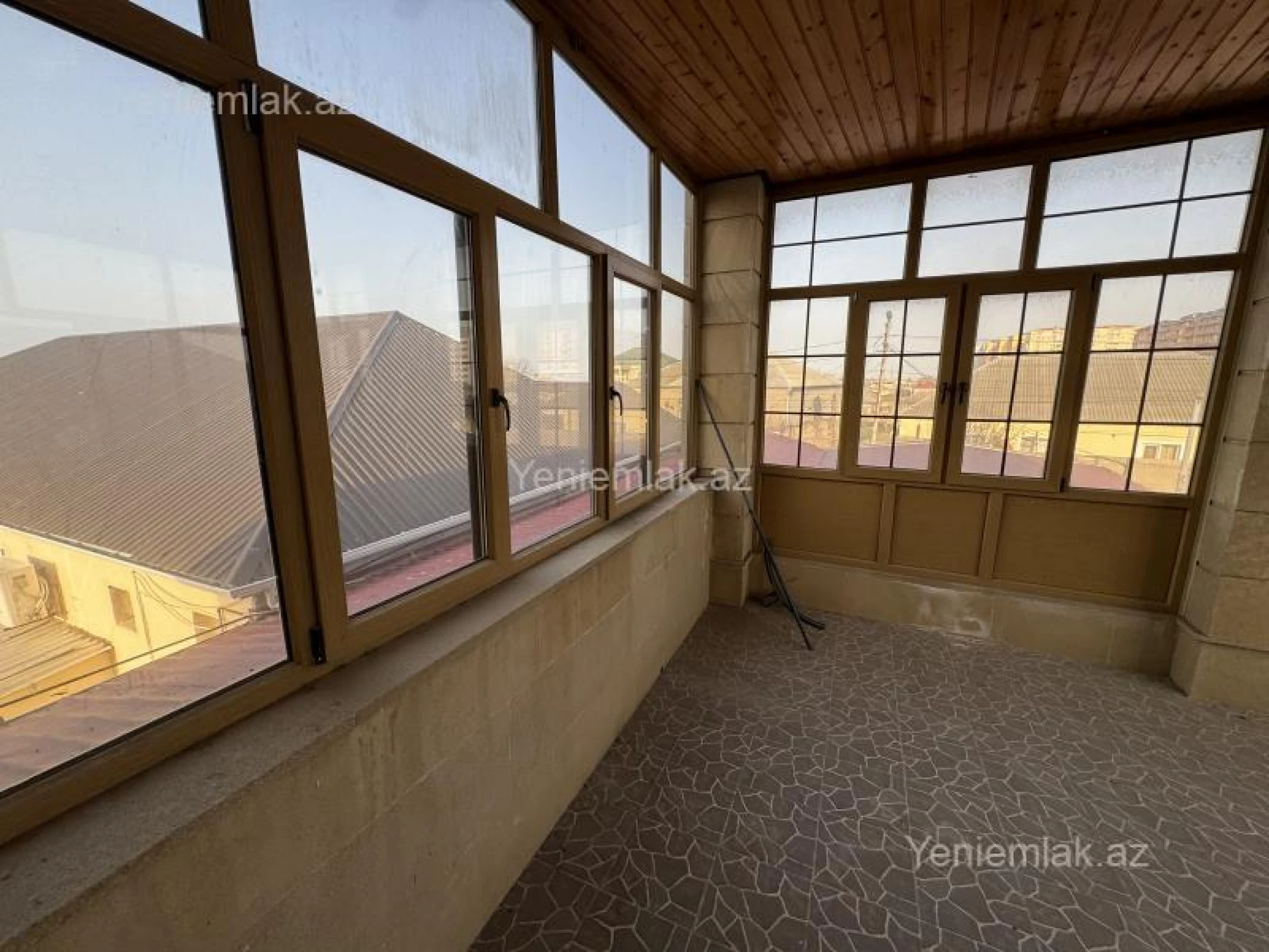 Satılır 4 otaqlı həyət evi 154 m²