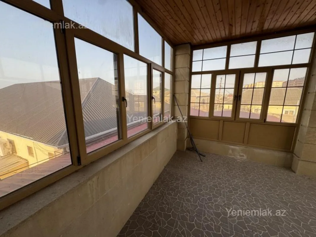Satılır 4 otaqlı həyət evi 154 m²