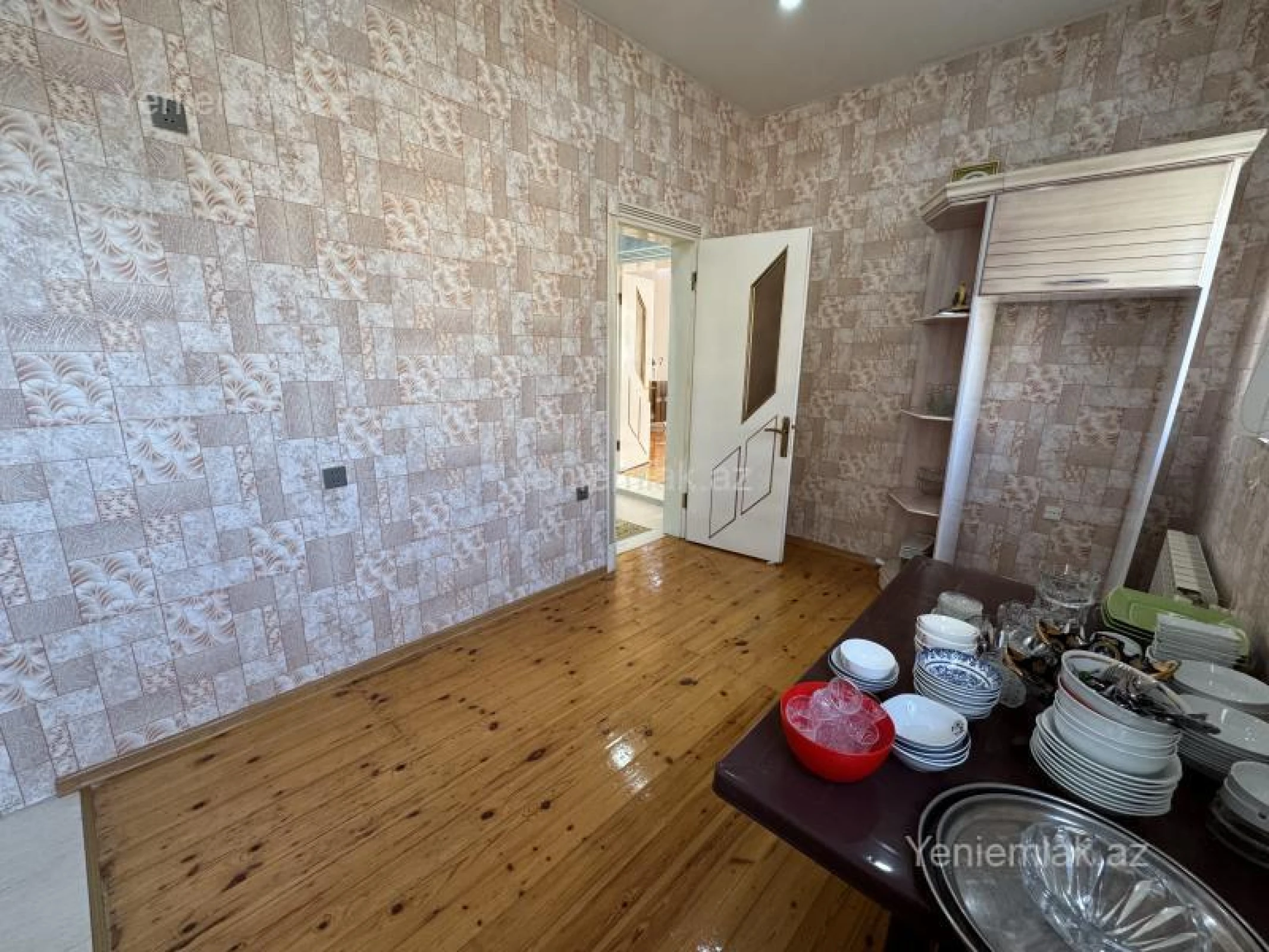 Satılır 4 otaqlı həyət evi 154 m²