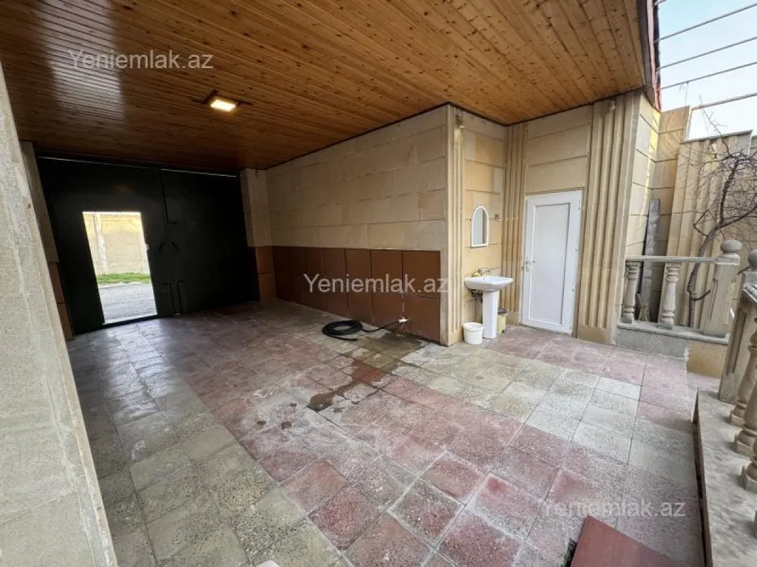 Satılır 4 otaqlı həyət evi 154 m²