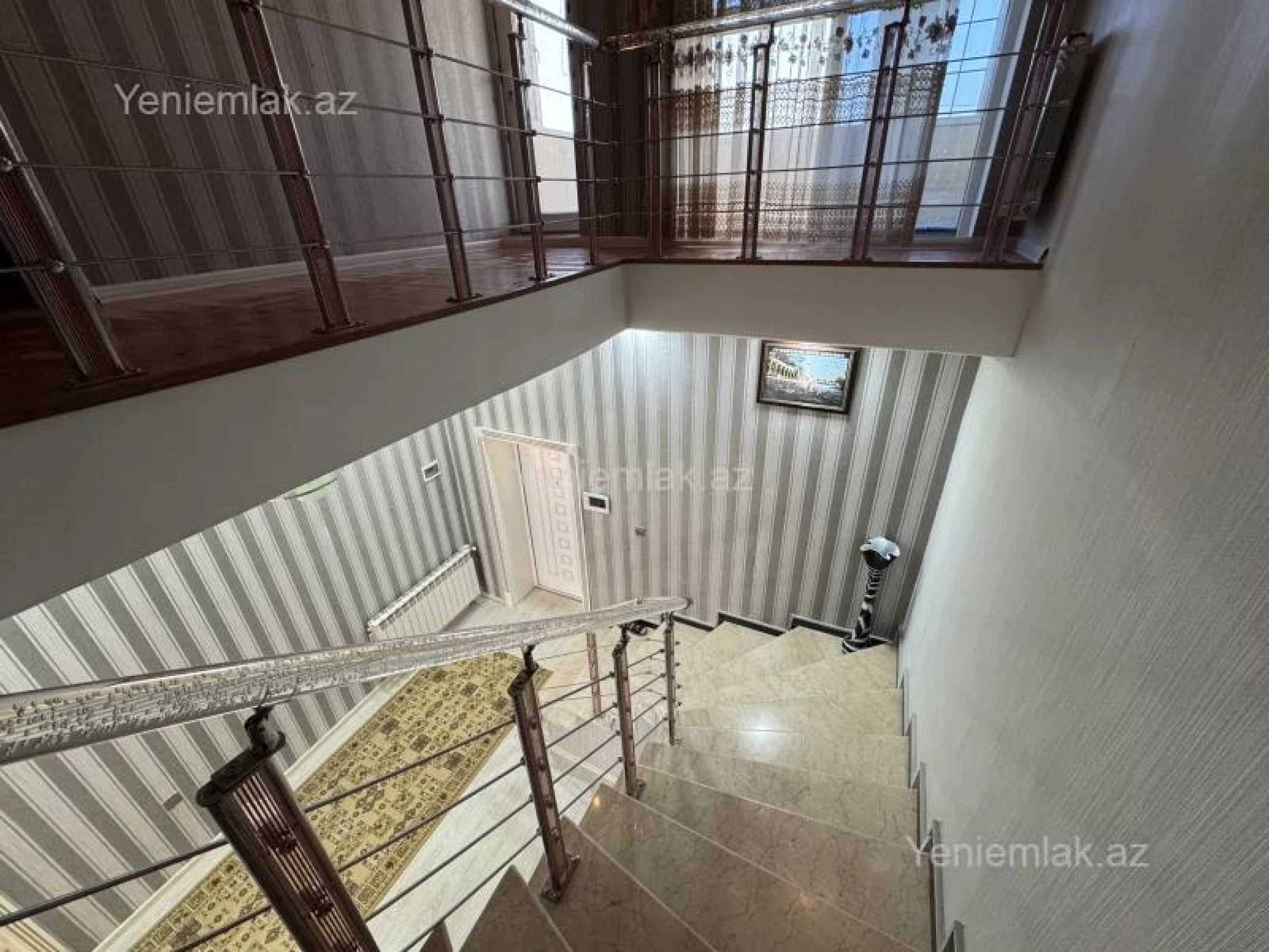 Satılır 4 otaqlı həyət evi 154 m²