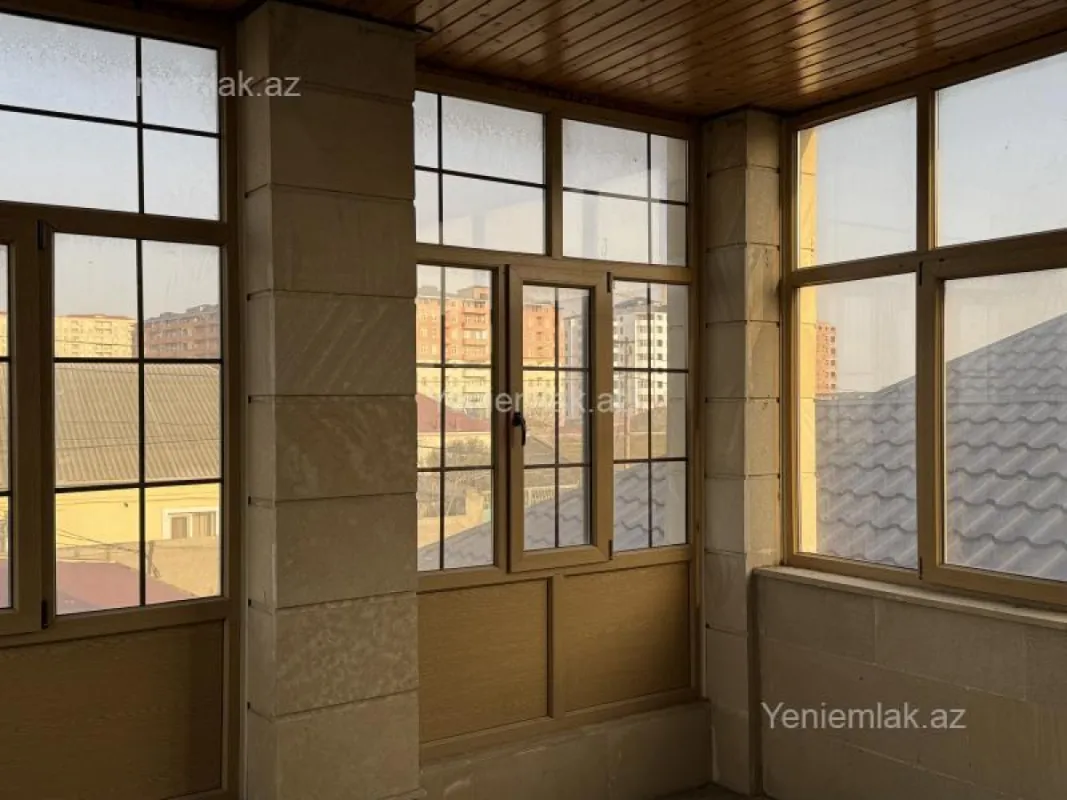 Satılır 4 otaqlı həyət evi 154 m²