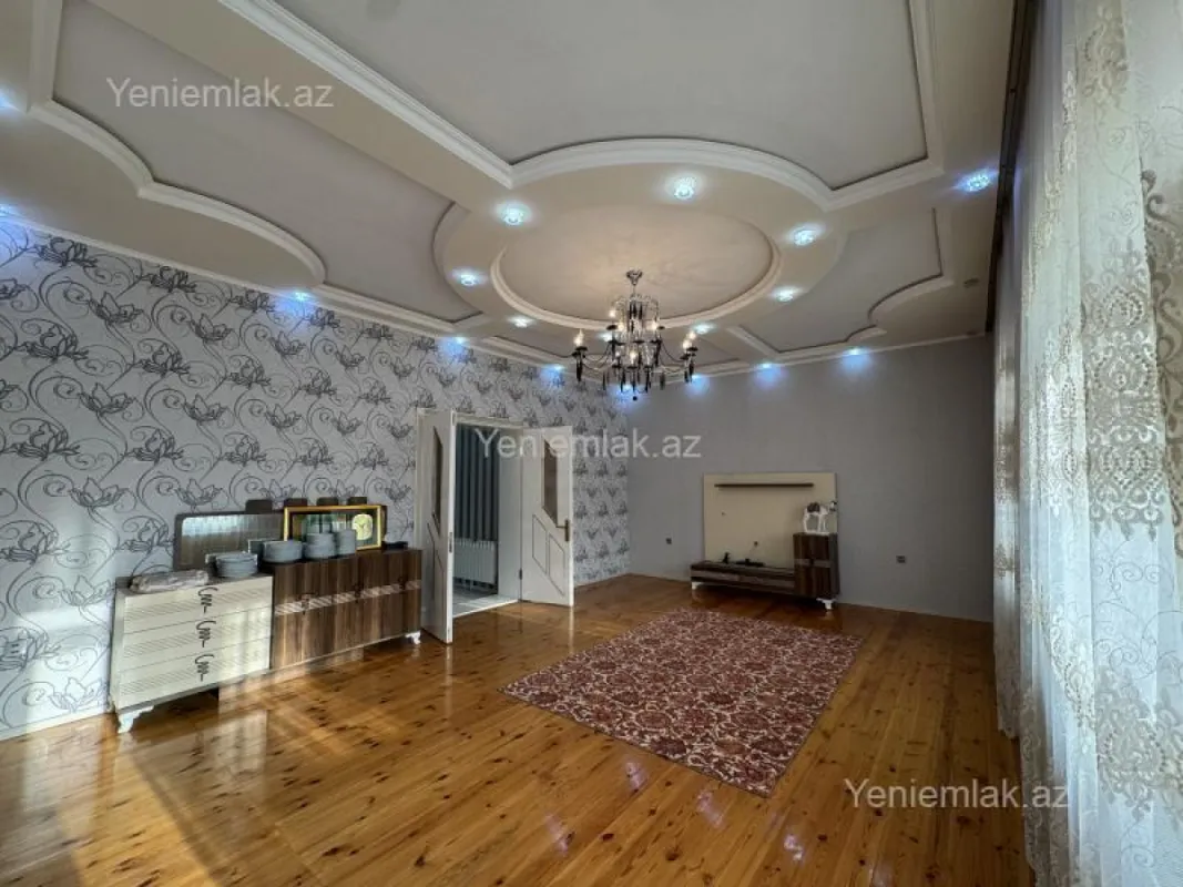 Satılır 4 otaqlı həyət evi 154 m²