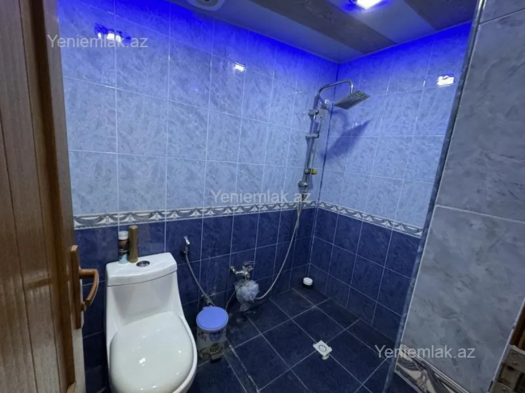 Satılır 4 otaqlı həyət evi 154 m²