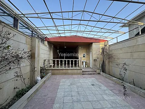 Satılır 4 otaqlı həyət evi 154 m²