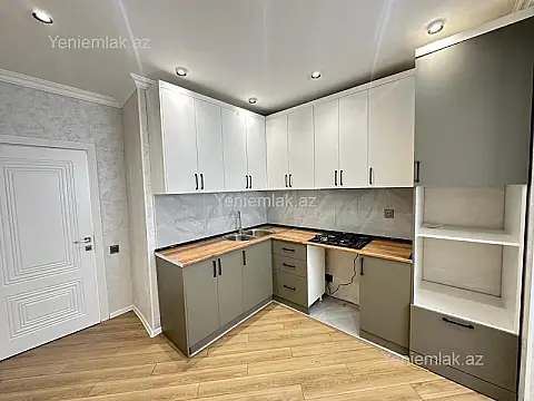 Satılır 3 otaqlı köhnə tikili 80 m² — Bakı, Nizami 3 otaq 80.00 m²