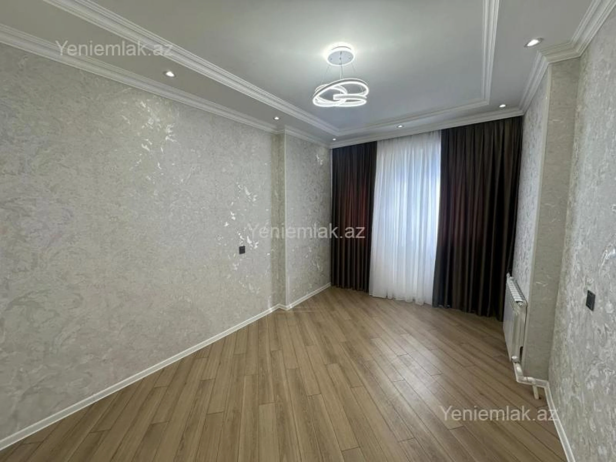 Satılır 3 otaqlı köhnə tikili 80 m²