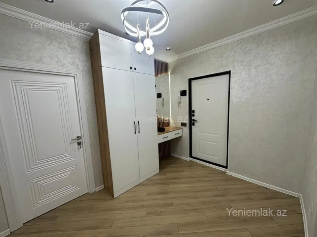 Satılır 3 otaqlı köhnə tikili 80 m²