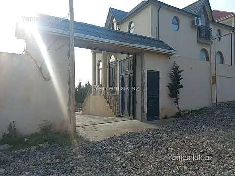 Satılır 6 otaqlı həyət evi 180 m²
