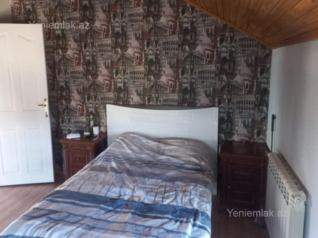Satılır 6 otaqlı həyət evi 180 m²