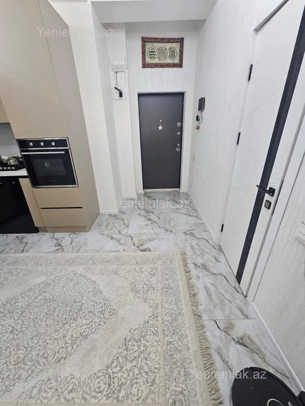 Satılır 3 otaqlı yeni tikili 80 m²