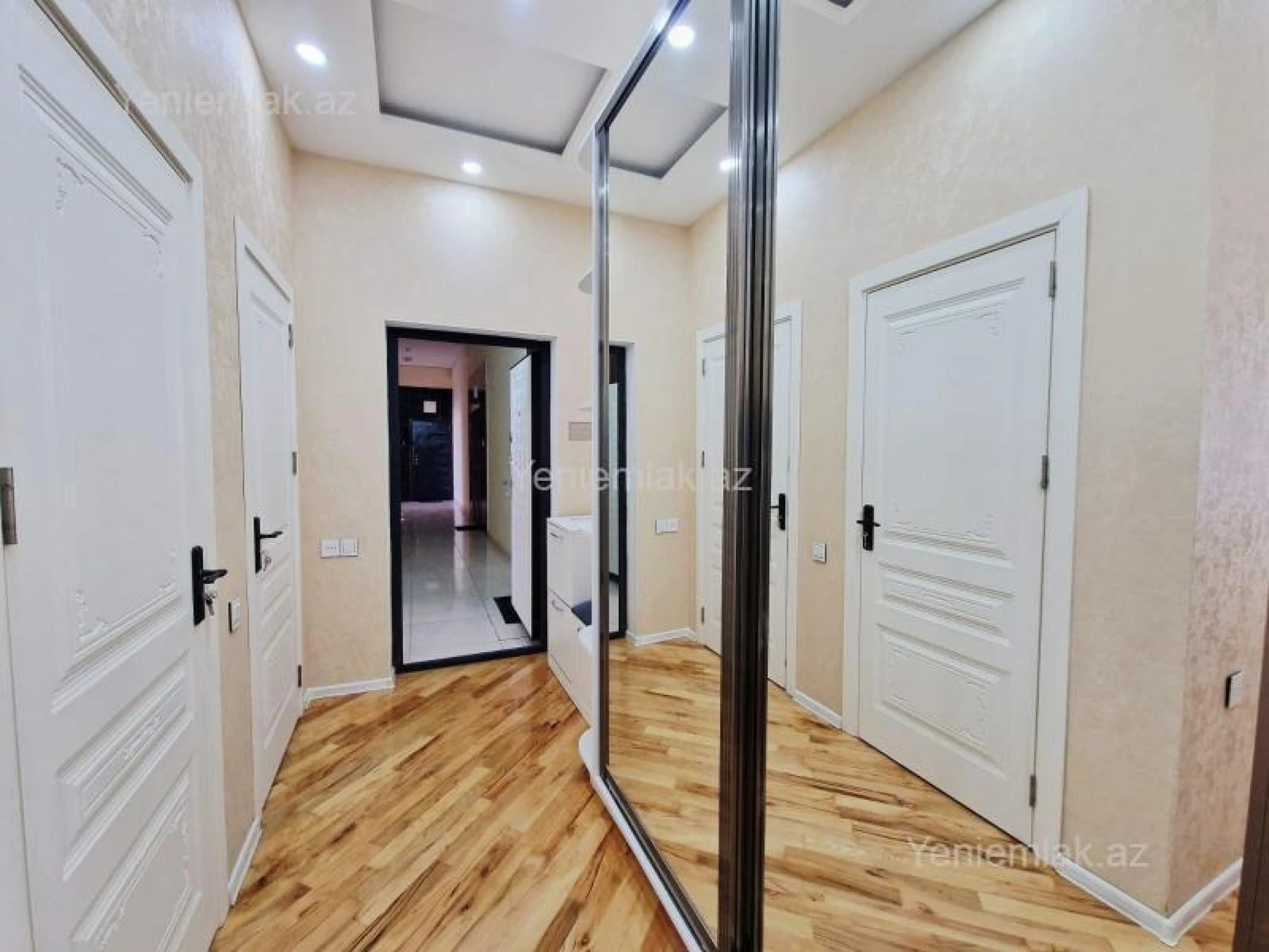 Satılır 3 otaqlı yeni tikili 96 m²