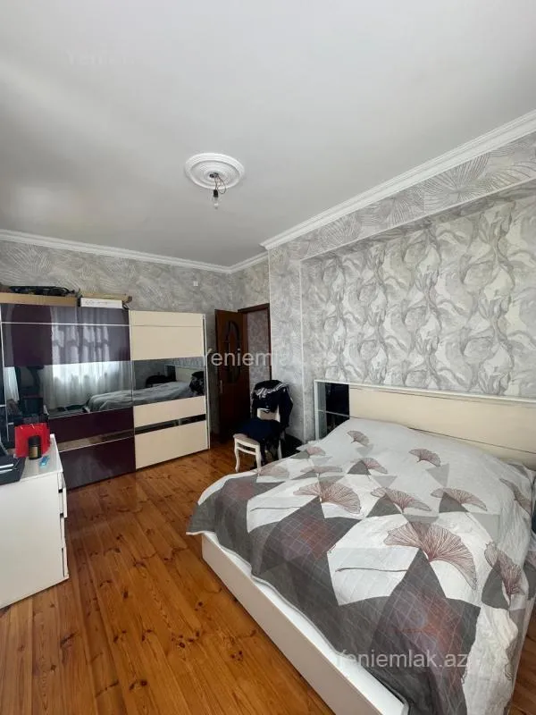 Satılır 2 otaqlı yeni tikili 75 m²