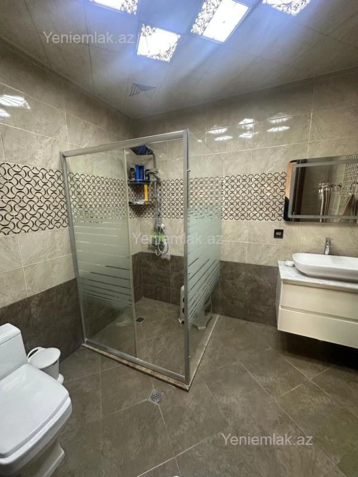 Satılır 2 otaqlı yeni tikili 75 m²