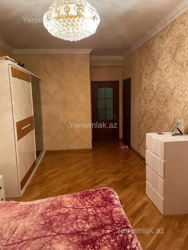 Satılır 4 otaqlı yeni tikili 174 m²