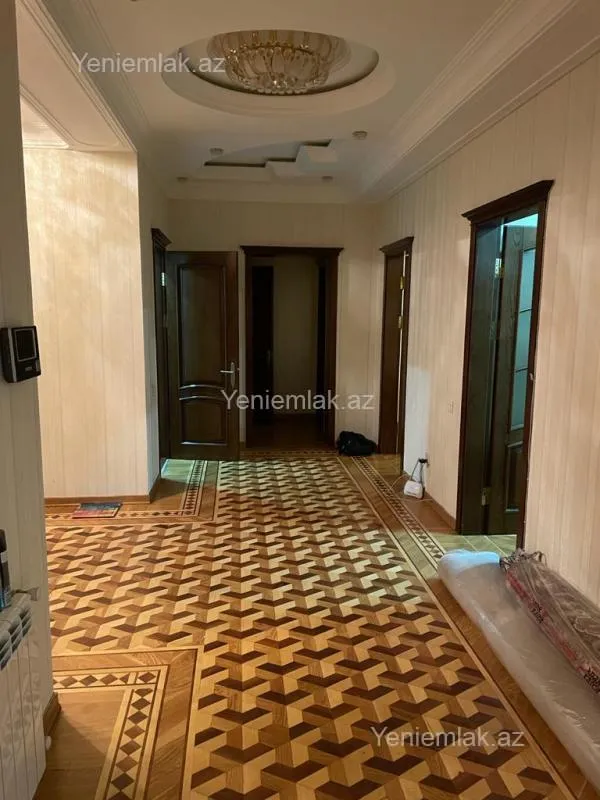 Satılır 4 otaqlı yeni tikili 174 m²