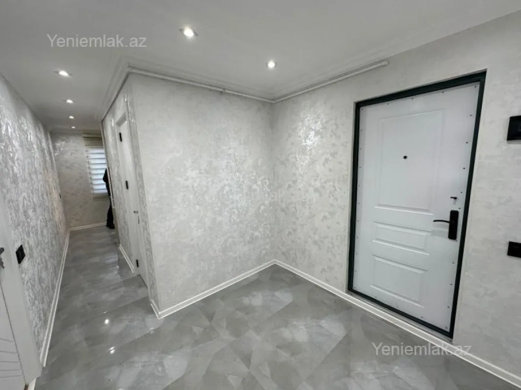 Satılır 3 otaqlı köhnə tikili 70 m²