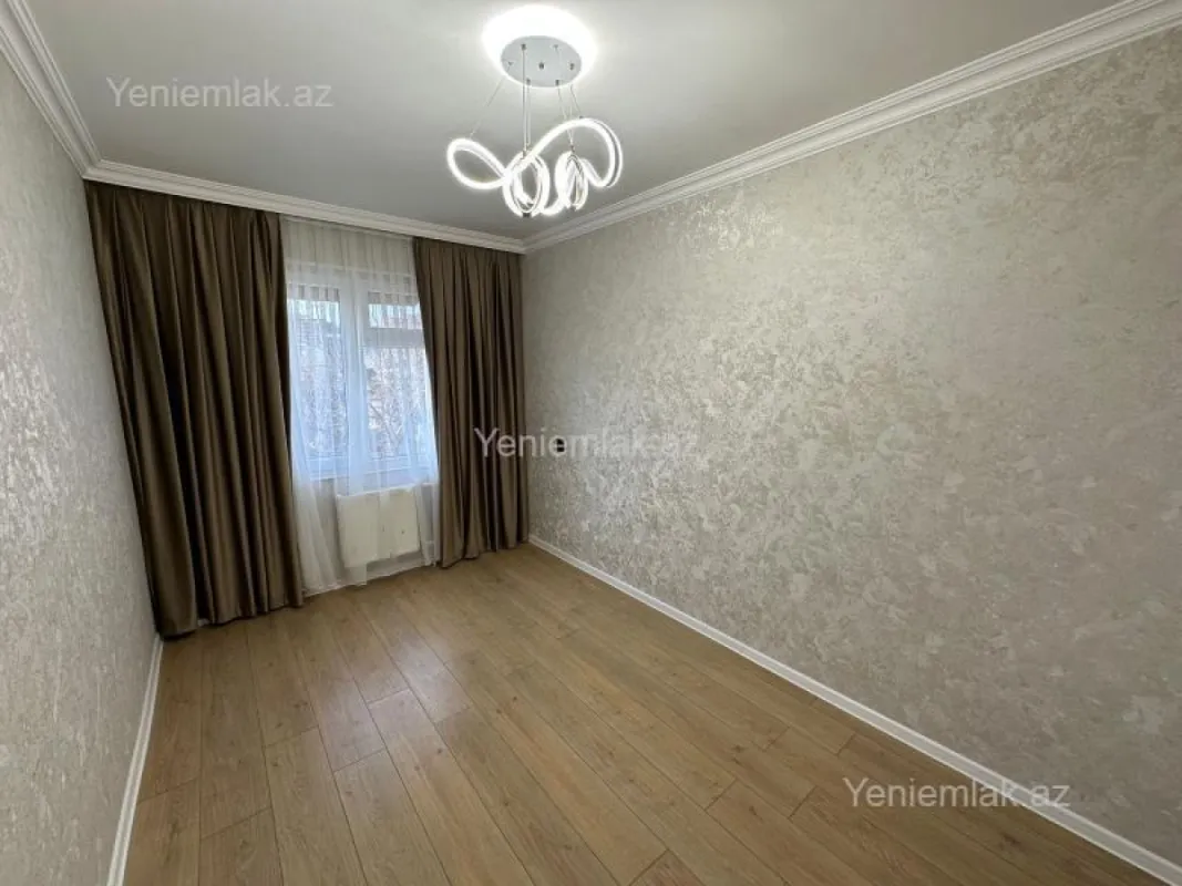 Satılır 3 otaqlı köhnə tikili 70 m²