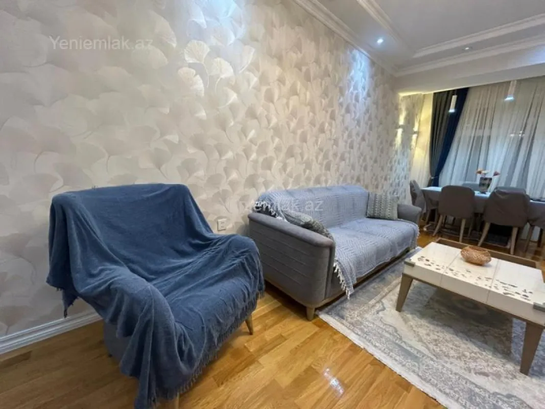 Satılır 2 otaqlı yeni tikili 76 m²
