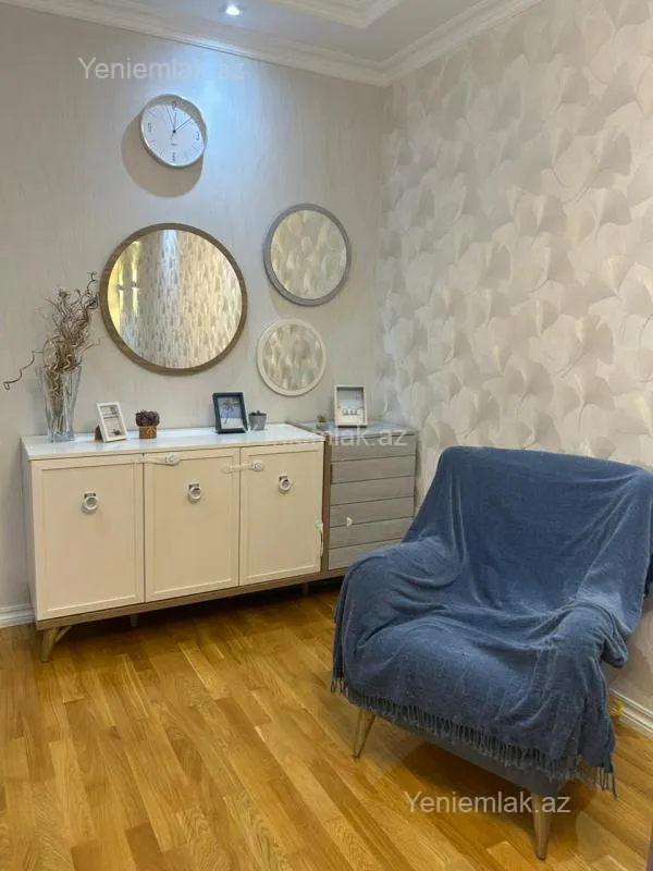 Satılır 2 otaqlı yeni tikili 76 m²