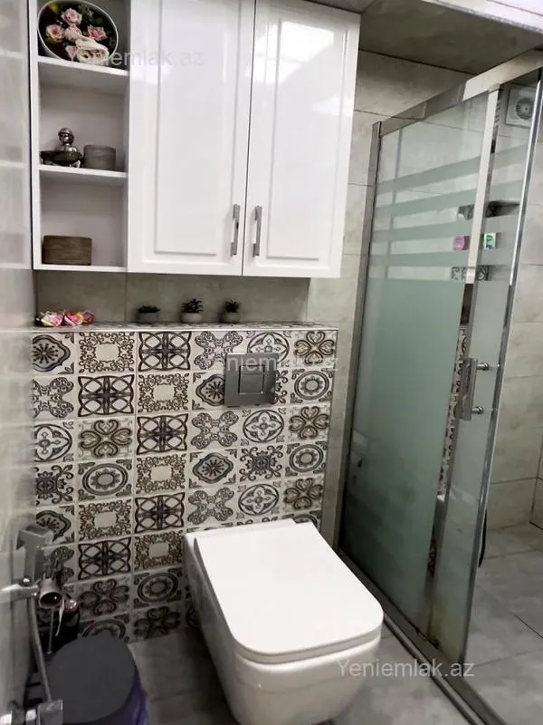 Satılır 2 otaqlı yeni tikili 76 m²
