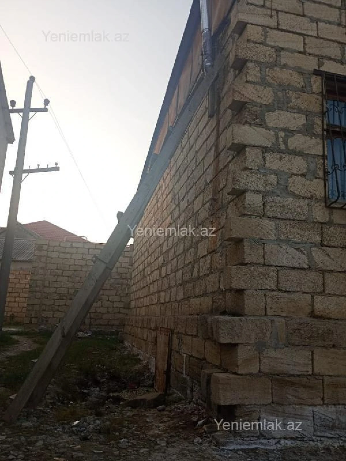 Satılır 1 otaqlı həyət evi 56 m²