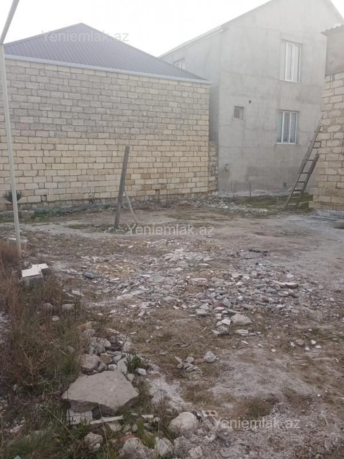Satılır 1 otaqlı həyət evi 56 m²