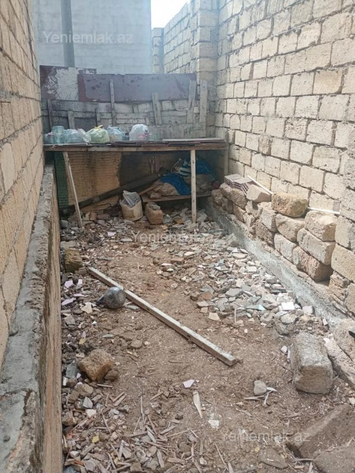 Satılır 1 otaqlı həyət evi 56 m²