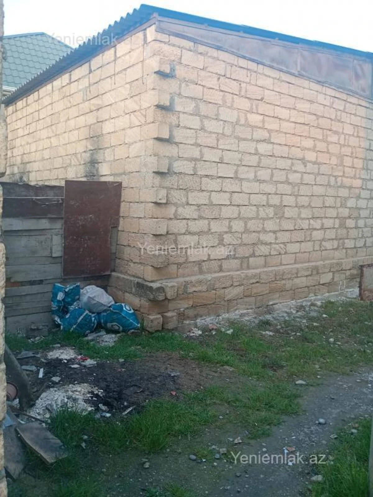 Satılır 1 otaqlı həyət evi 56 m²