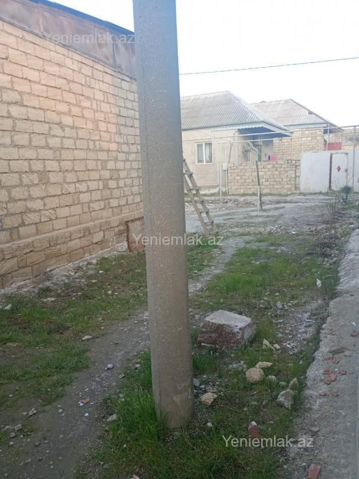 Satılır 1 otaqlı həyət evi 56 m²