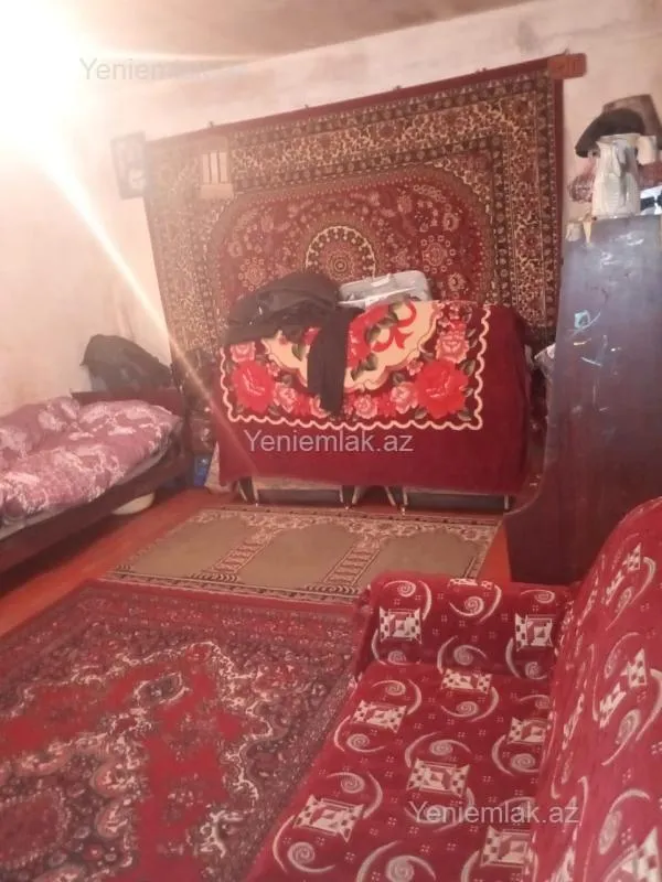 Satılır 1 otaqlı həyət evi 56 m²