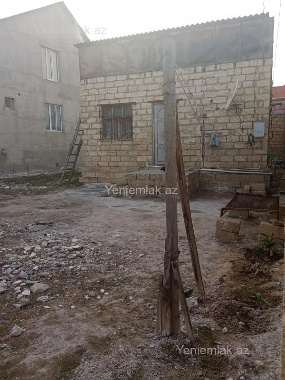 Satılır 1 otaqlı həyət evi 56 m²