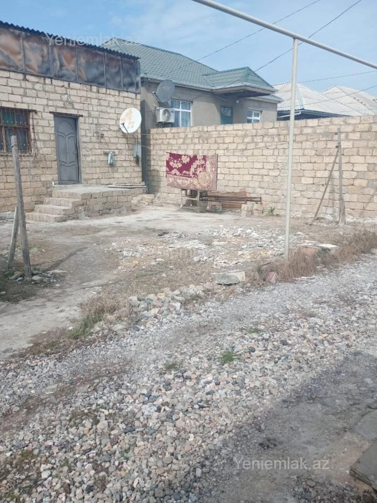 Satılır 1 otaqlı həyət evi 56 m²
