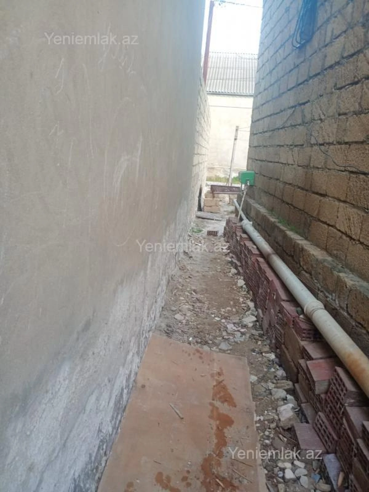 Satılır 1 otaqlı həyət evi 56 m²
