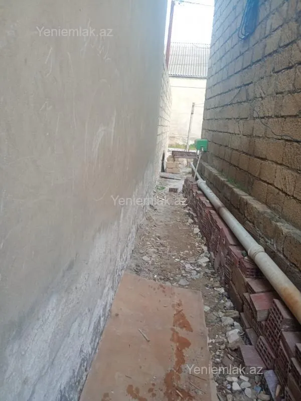 Satılır 1 otaqlı həyət evi 56 m²
