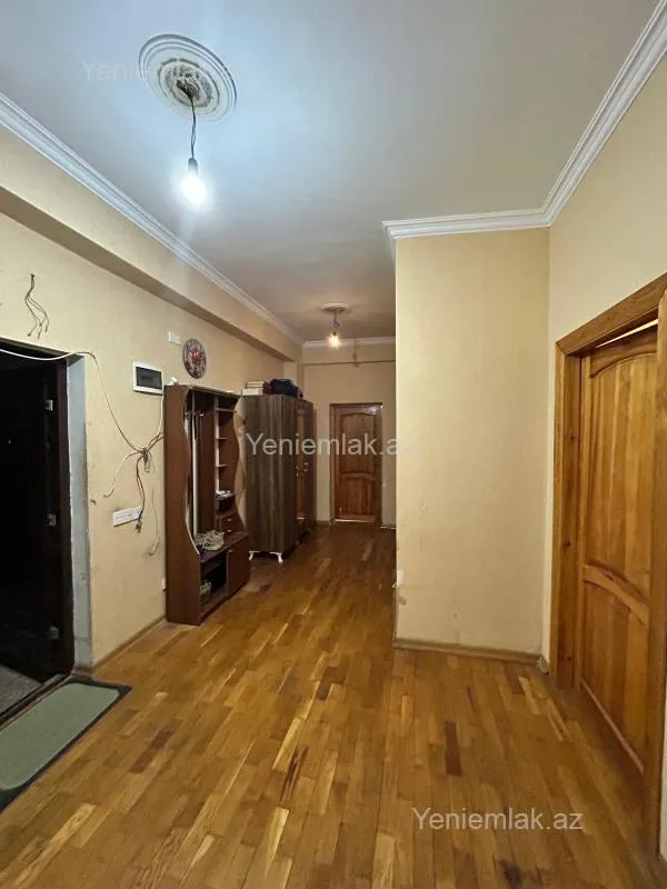 Satılır 3 otaqlı yeni tikili 88 m²